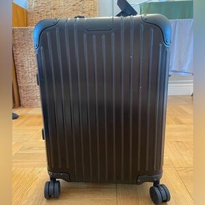 RIMOWA original cabin suitcase carry-on
